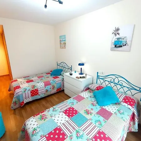 Apartamento Duplex Playa Con Piscina. Vistas Al Mar. *